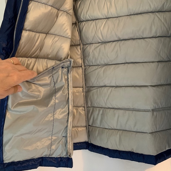 Calvin Klein royal blue packable lightweight down filled hooded jacket - Picture 6 of 7